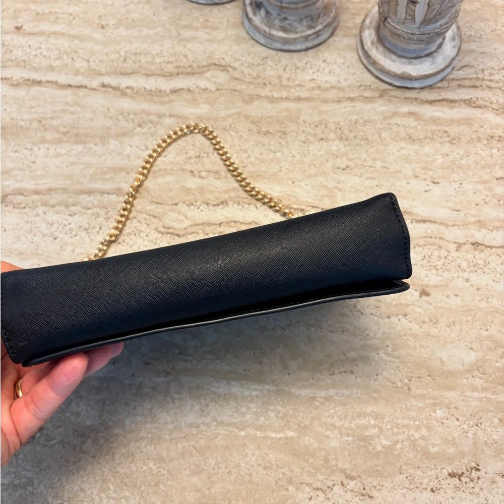 Tory Burch Emerson Black Saffiano Leather Bag with Gold Chain Strap - Picture 5 of 12